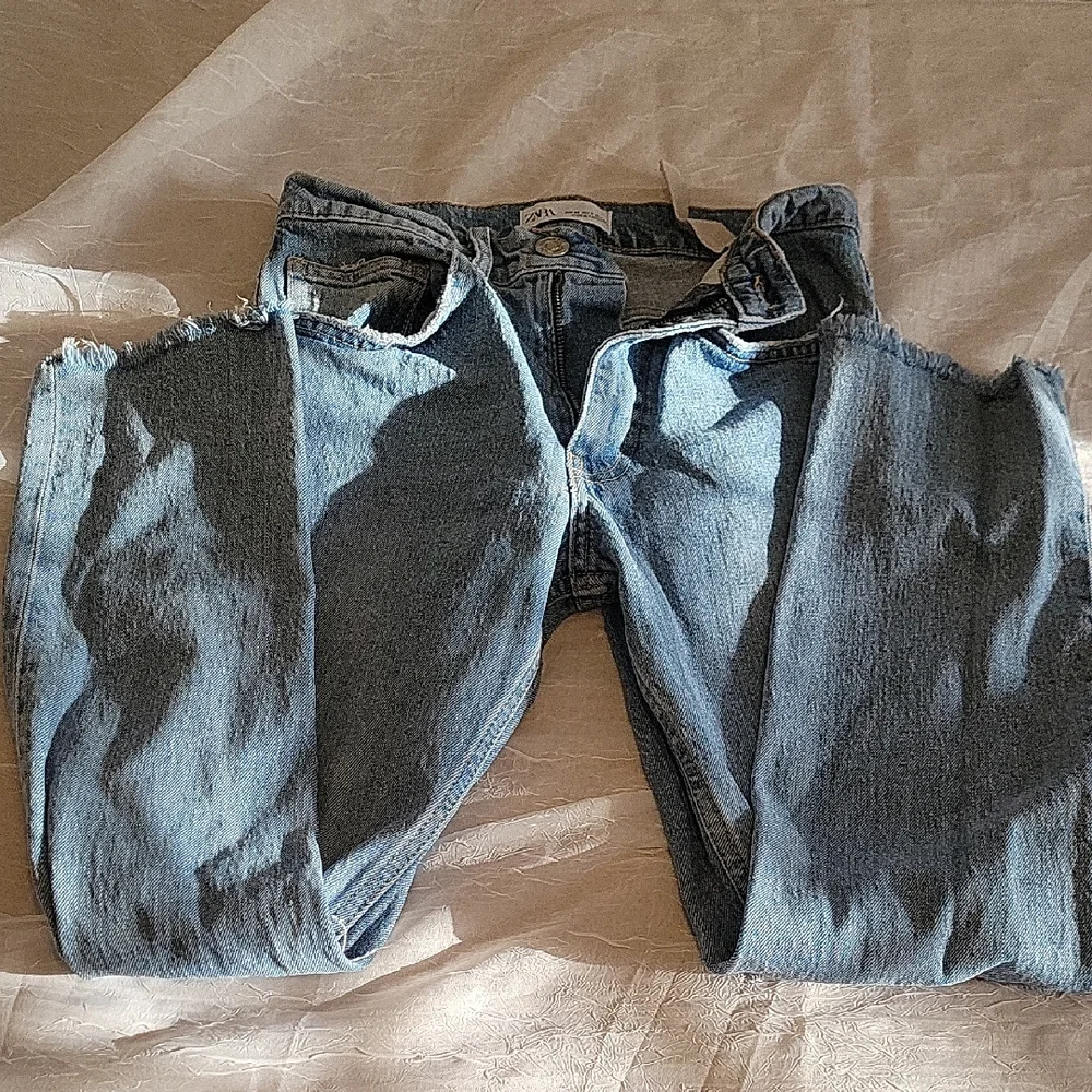 Zara Blue Skinny Jeans with Distressed Details Size 0 - Picture 3 of 10